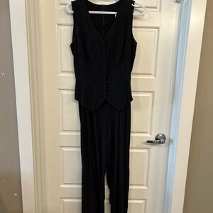 Vintage Classic Black Sleeveless Jumpsuit with Streamlined Silhouette